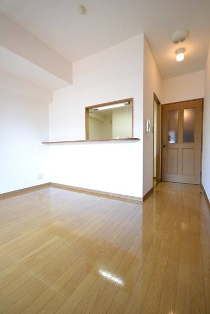 居室・リビング　※別号室の参考写真