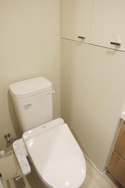 トイレ　※写真は同タイプ住戸です。