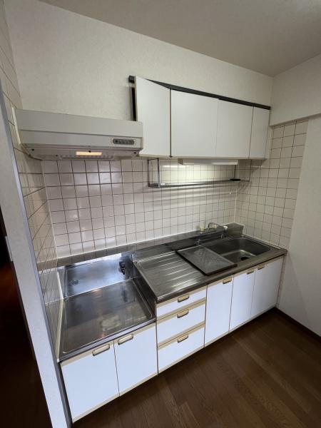 キッチン　ガスコンロは持ち込んで下さい。