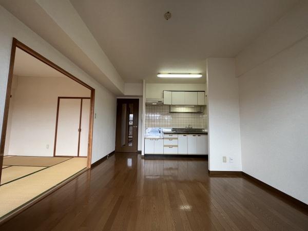 居室・リビング　明るいリビングダイニング！