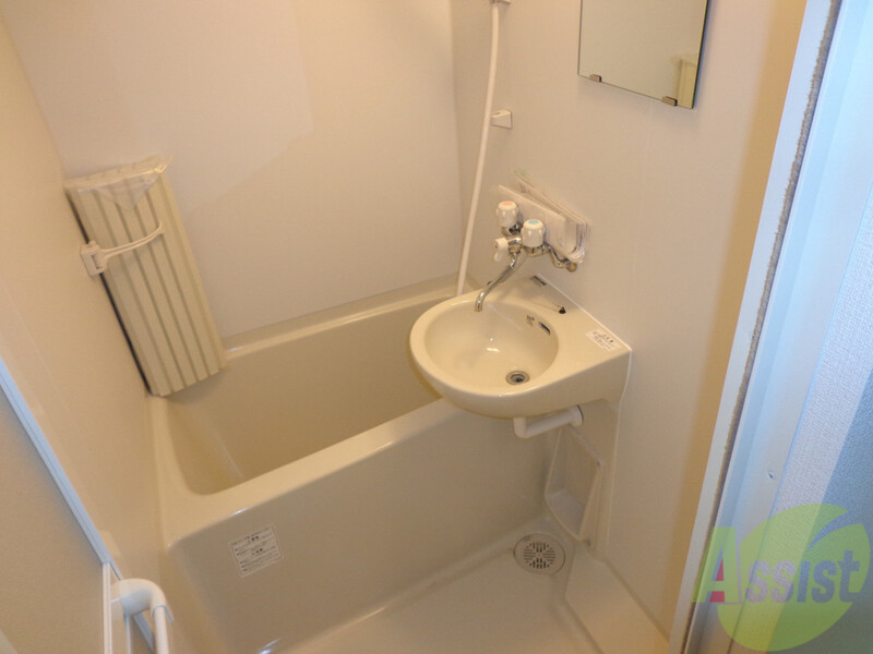 バス・シャワールーム　１日の疲れを落として下さい