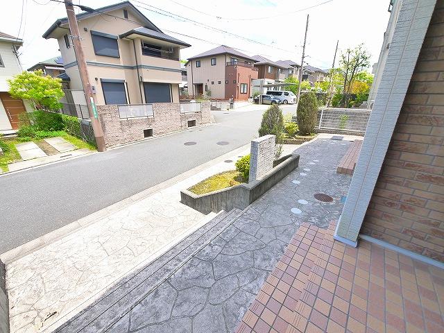 エントランス　建物の内部です