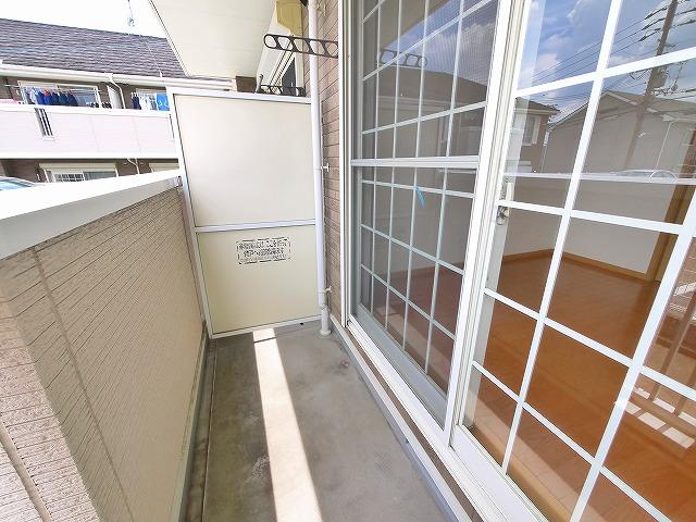 バルコニー　開放的で明るい空間を演出してくれるバルコニーです