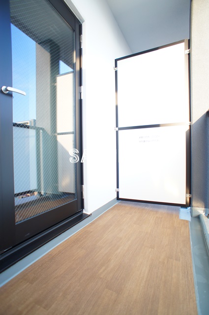 バルコニー　暖かな日差しのふりそそぐバルコニー♪