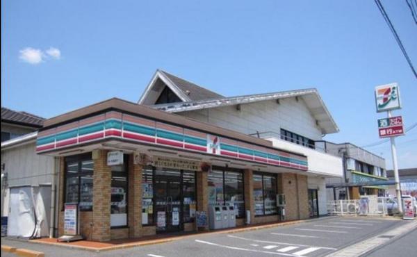 コンビニ　セブンイレブン倉敷福田町南店（コンビニ）まで710m
