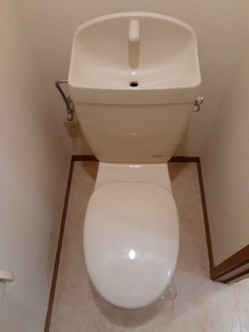 トイレ　清潔感のあるトイレです