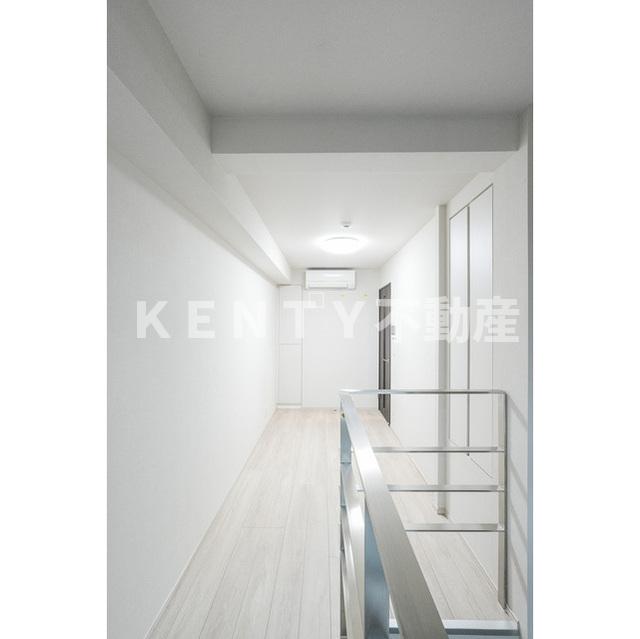 その他部屋・スペース　開放的な寝室です