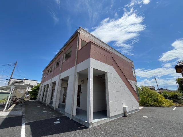 エントランス　外観写真（昼）