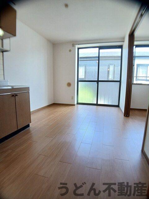 居室・リビング　うどん県のお部屋探しはうどん不動産へ うどんちゃんとLINE