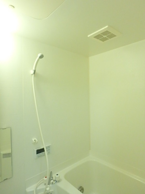 バス・シャワールーム　図面と現状に相違がある場合には現状を優先