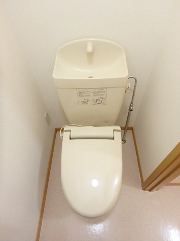 トイレ　図面と現状に相違がある場合には現状を優先