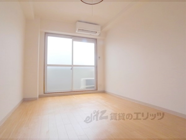 居室・リビング　居室