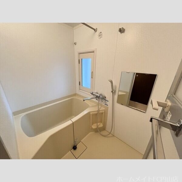 バス・シャワールーム　浴室