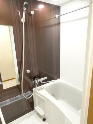 バス・シャワールーム　同タイプのお写真です