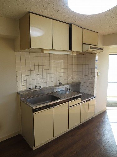 キッチン　※別号室参考写真