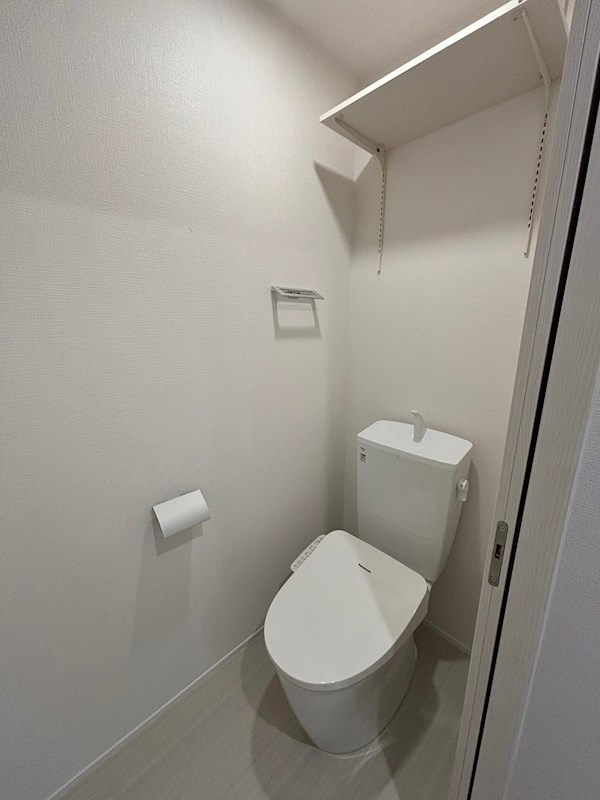 トイレ　別号室参考写真