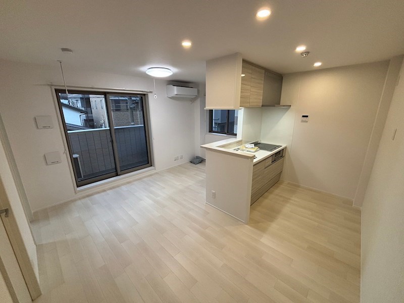 居室・リビング　別号室参考写真