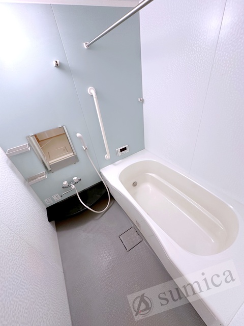 バス・シャワールーム　浴室乾燥機完備♪