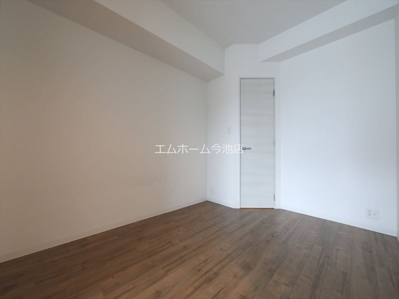 その他部屋・スペース　洋室5.5帖　収納充実しています