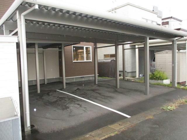 駐車場　駐車場