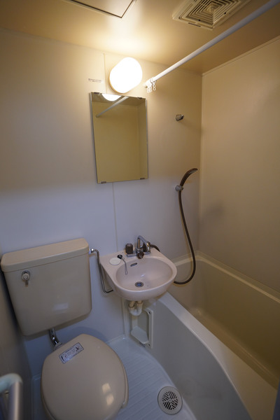 バス・シャワールーム　１階のお部屋です