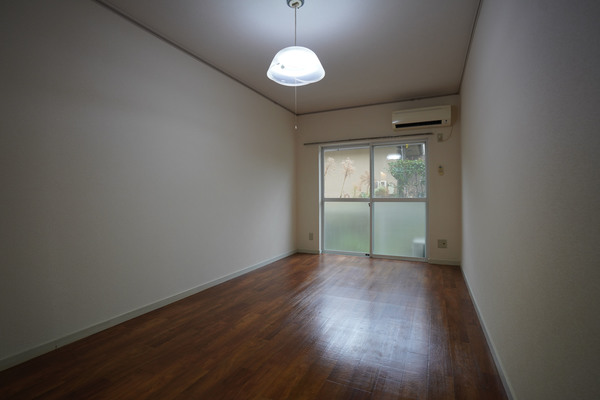 居室・リビング　１階のお部屋です