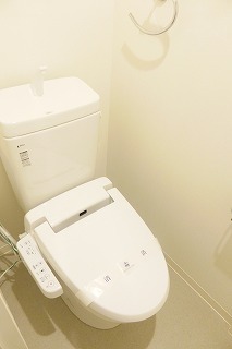トイレ　温水洗浄便座