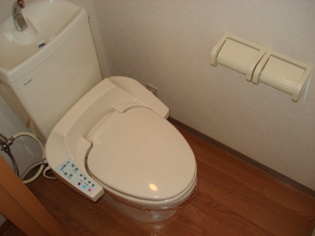 トイレ　シャワートイレ