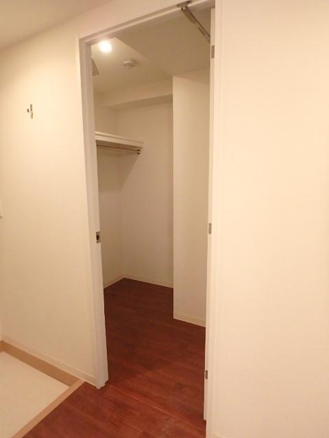 収納　ウォークインクローゼット