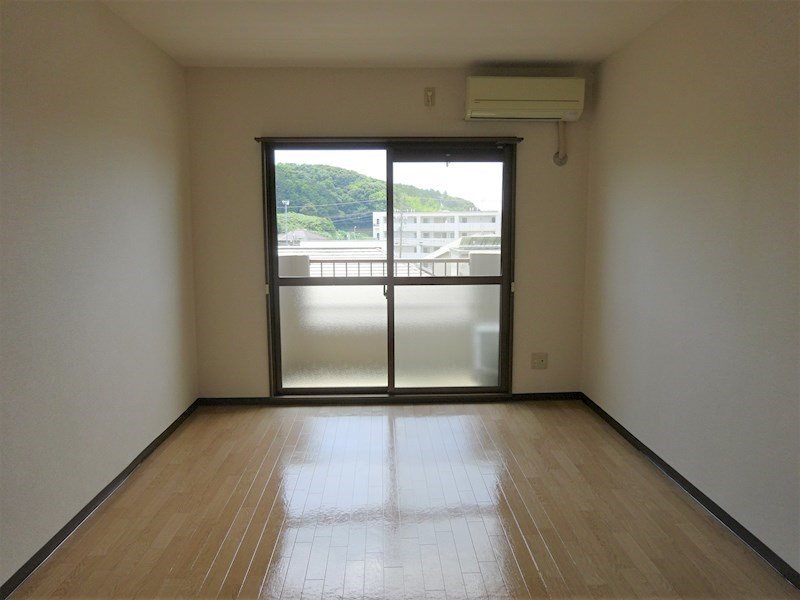 居室・リビング　※同タイプのお部屋です