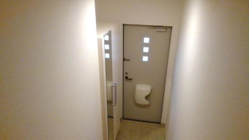 玄関　図面と現状に相違がある場合には現状を優先