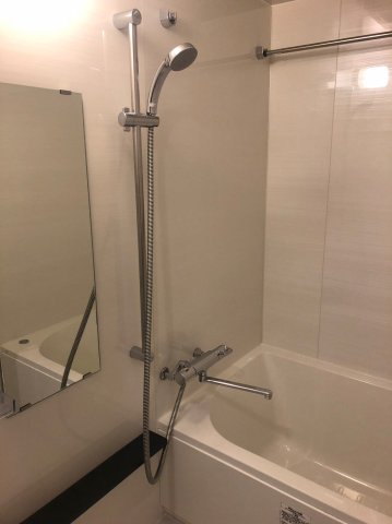 バス・シャワールーム　バス※別部屋参考写真