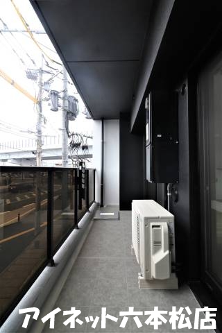 バルコニー　お洗濯物はこちらでどうぞ