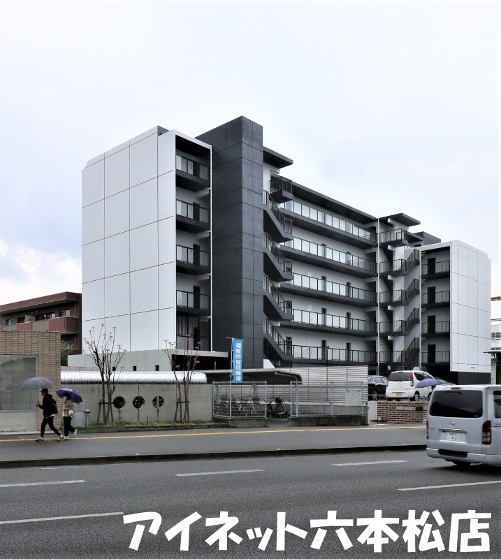 建物外観　人気の角部屋1LDK物件です！