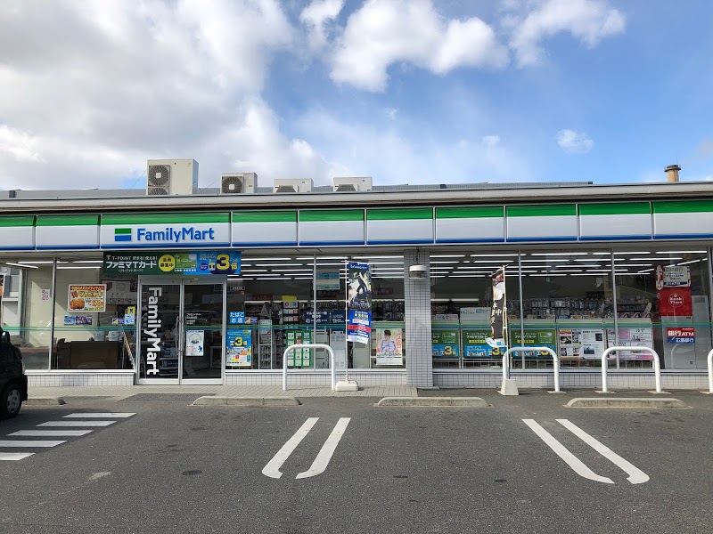コンビニ　ファミリーマート岡山豊成店（コンビニ）まで399m