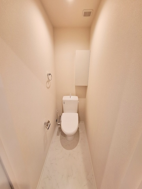 トイレ　ウォシュレット付き