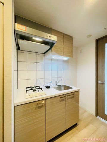 キッチン　同マンション別部屋　参考写真
