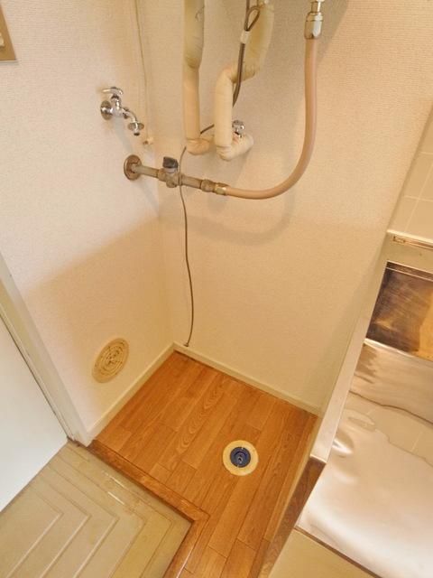 その他　洗濯機置き場は室内♪