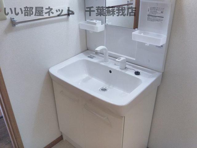 洗面設備　脱衣スペースもあります