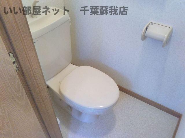 トイレ　トイレもきれいです