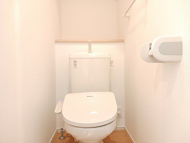 トイレ　落ち着いたトイレです