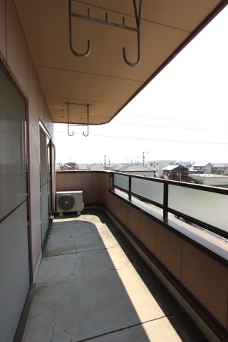 バルコニー　同物件別部屋の参考写真です。
