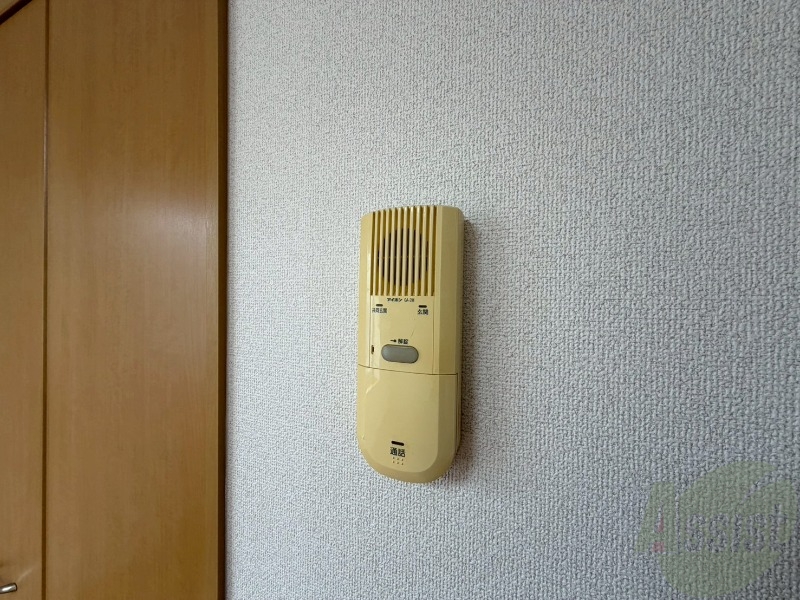 セキュリティ　インターホンは通話ができるので急な訪問があっても安心です。