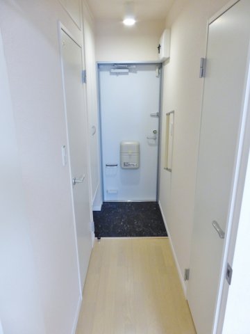 玄関　同タイプ参考写真です。