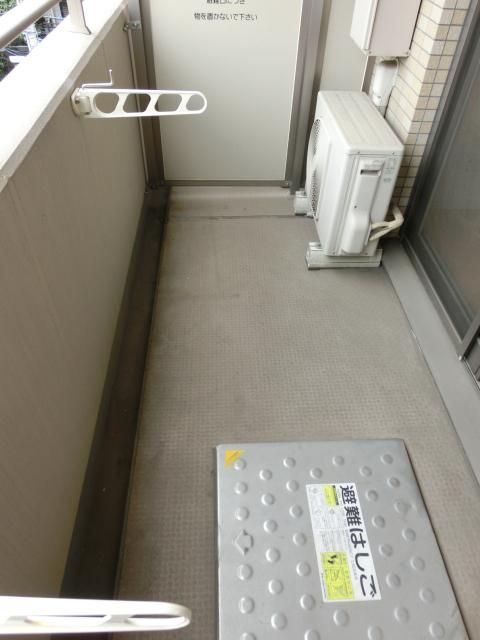バルコニー　物干し金物付