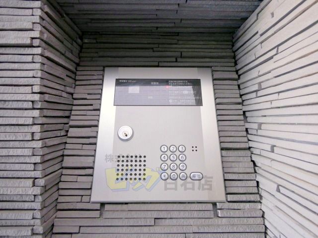 エントランス　人気のオートロック付きマンションです♪