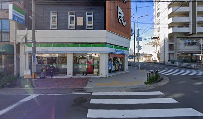 コンビニ　ファミリーマート ＪＲ鷹取駅前店（コンビニ）まで1221m