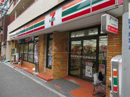 コンビニ　セブンイレブン 大阪南堀江4丁目店（コンビニ）まで299m