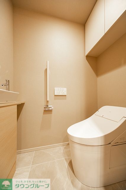 トイレ　※写真は同タイプ住戸です。