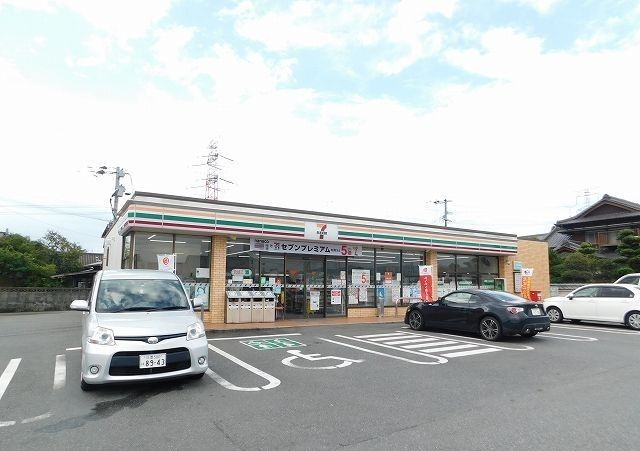 コンビニ　セブンイレブン（コンビニ）まで1000m